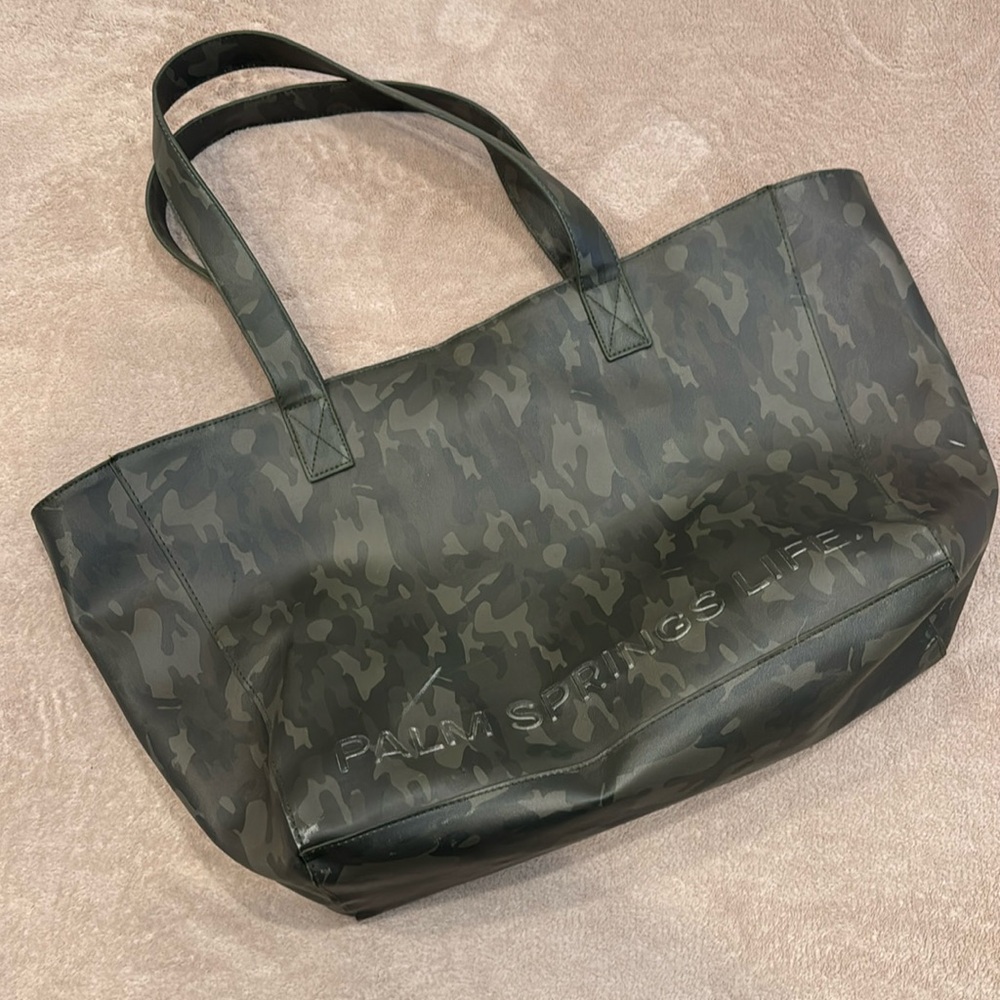 Palm Springs Life Diva bag - camouflage with magnetic closure